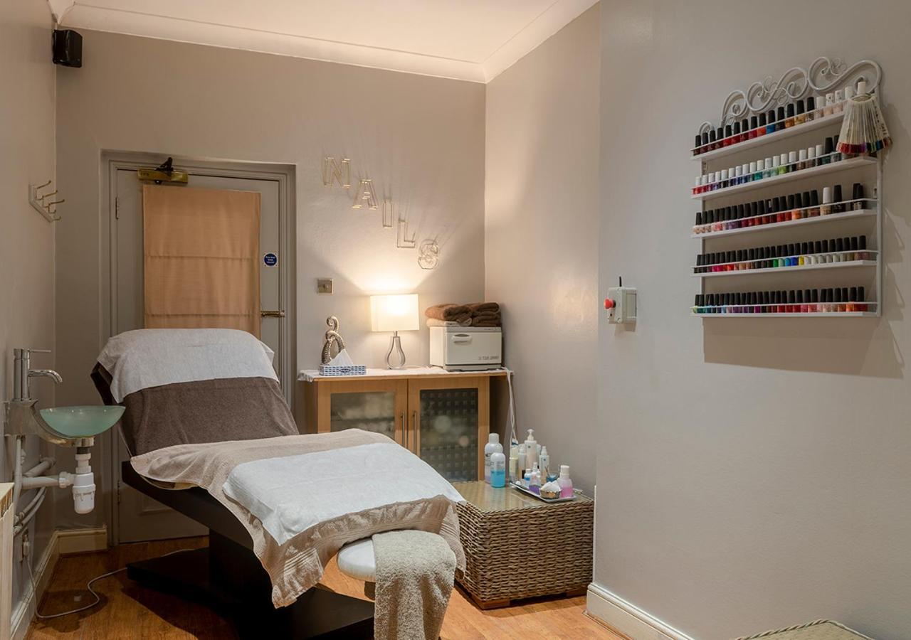 Hogs Back Hotel & Spa Nr Farnham Farnham  Εξωτερικό φωτογραφία