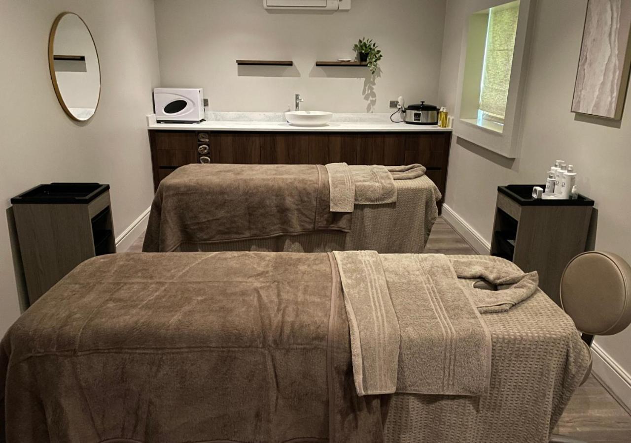 Hogs Back Hotel & Spa Nr Farnham Farnham  Εξωτερικό φωτογραφία