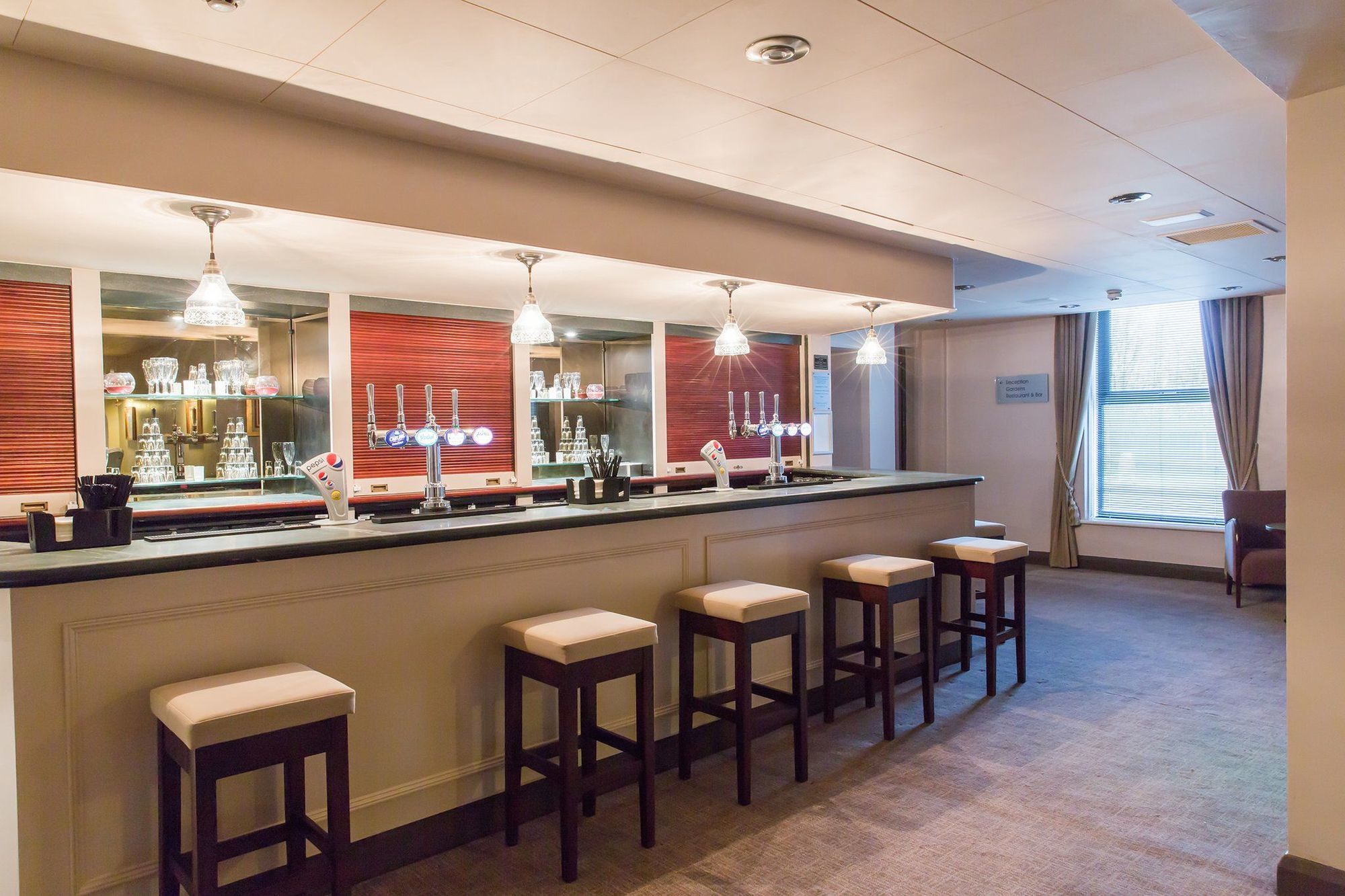 Hogs Back Hotel & Spa Nr Farnham Farnham  Εξωτερικό φωτογραφία