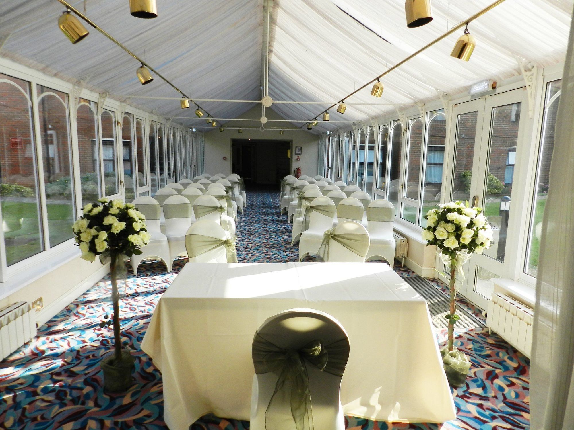 Hogs Back Hotel & Spa Nr Farnham Farnham  Ανέσεις φωτογραφία