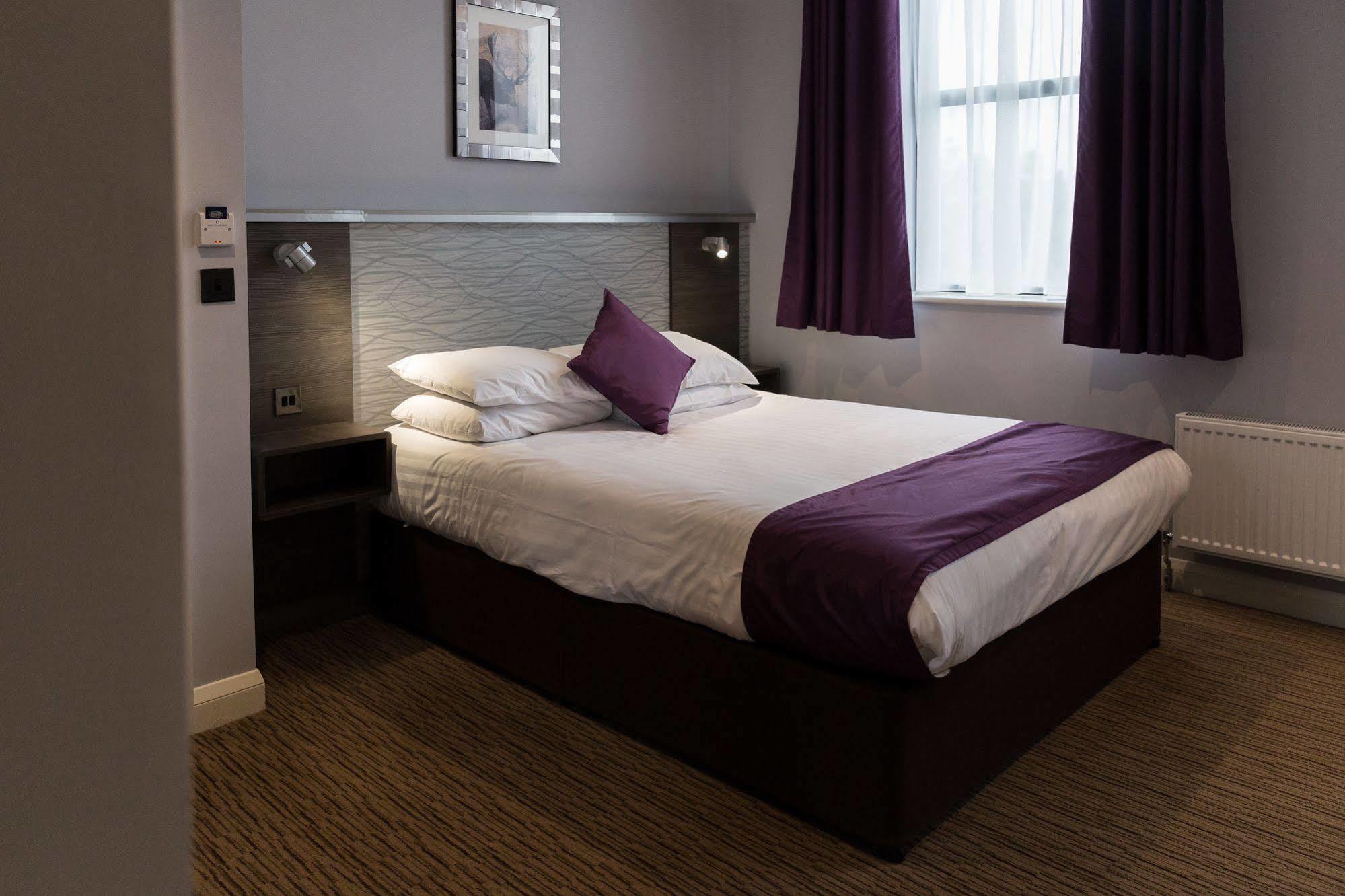 Hogs Back Hotel & Spa Nr Farnham Farnham  Εξωτερικό φωτογραφία