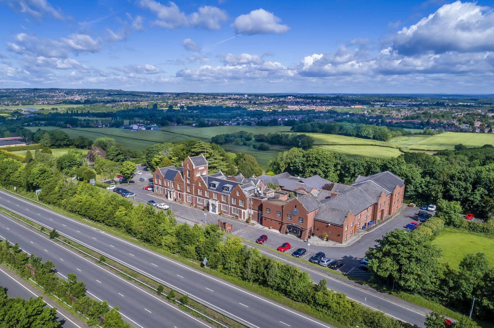 Hogs Back Hotel & Spa Nr Farnham Farnham  Εξωτερικό φωτογραφία